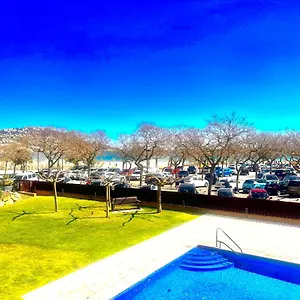 Beautiful 75m2 With View At The Beach, Pool, Parking Rosas